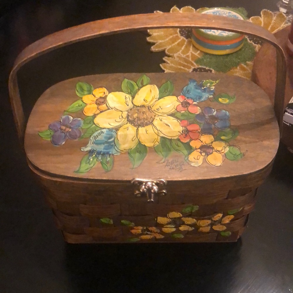 Vintage Handbag  Robin Adair Signed Basket
